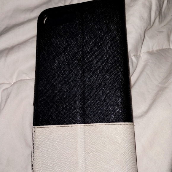 Kate Spade iPhone 7/8 case with folio and mirror - Picture 2 of 5